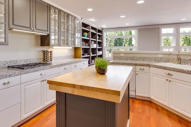 How to Clean Quartz Countertops Without Streaks